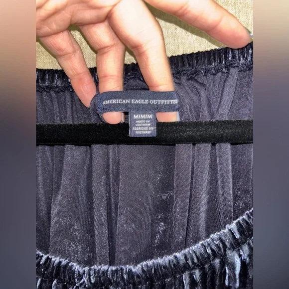 American Eagle Velvet Blouse - Picture 2 of 4